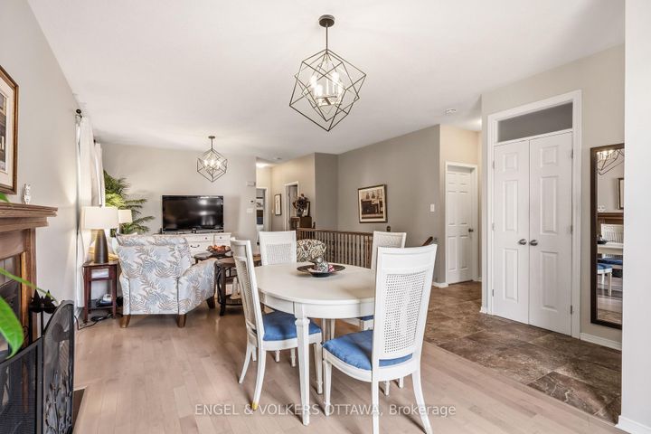Photo 5 at 518 Stonechurch Way, Nepean (Cedargrove/Fraserdale), Ottawa