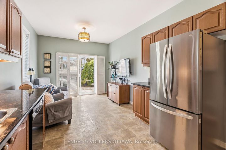 Photo 15 at 518 Stonechurch Way, Nepean (Cedargrove/Fraserdale), Ottawa