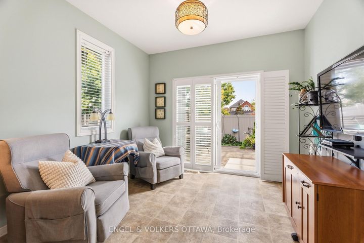 Photo 18 at 518 Stonechurch Way, Nepean (Cedargrove/Fraserdale), Ottawa