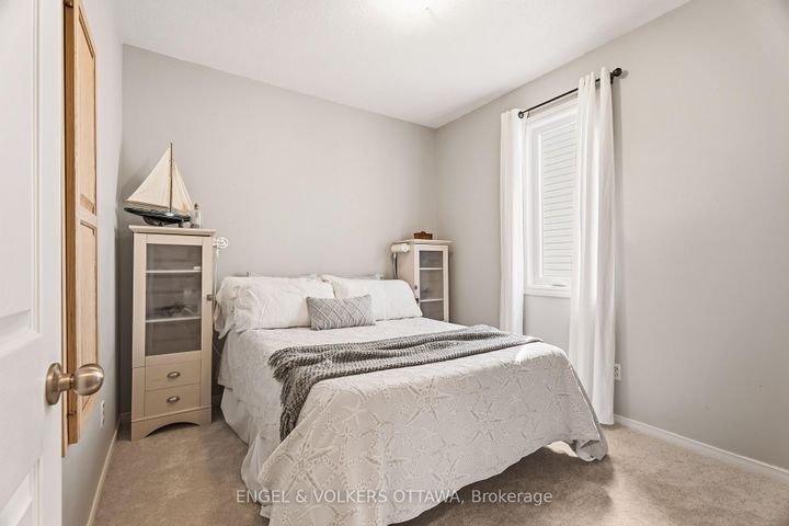 Photo 20 at 518 Stonechurch Way, Nepean (Cedargrove/Fraserdale), Ottawa