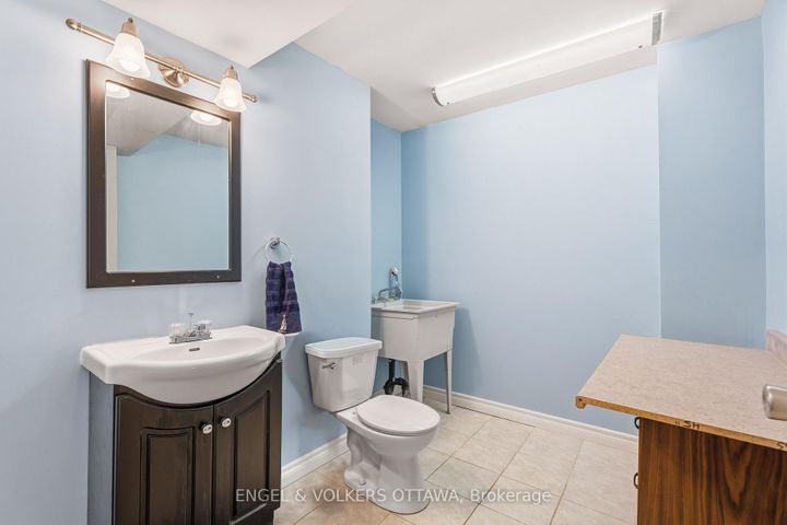 Photo 33 at 518 Stonechurch Way, Nepean (Cedargrove/Fraserdale), Ottawa