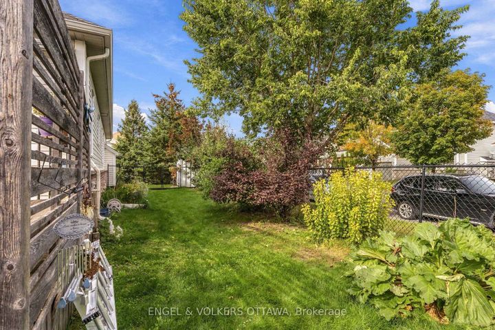 Photo 41 at 518 Stonechurch Way, Nepean (Cedargrove/Fraserdale), Ottawa