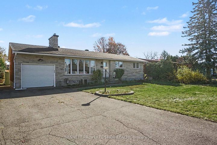 Photo 1 at 18 Kingsbury Avenue, Nepean (Meadowlands/Crestview), Ottawa