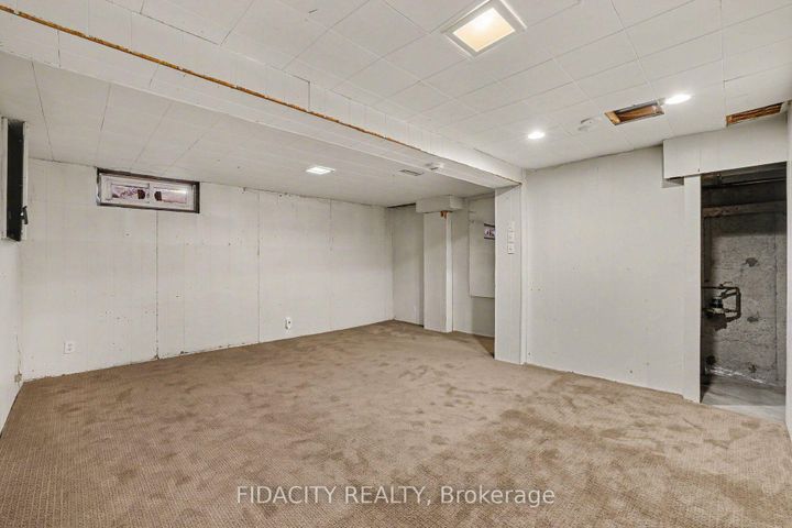 Photo 16 at E - 44 Foxfield Drive, Nepean (Knollsbrook), Ottawa