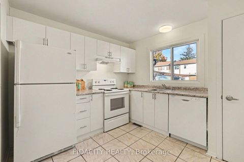 Photo 3 at E - 44 Foxfield Drive, Nepean (Knollsbrook), Ottawa