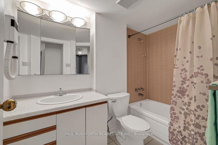 Photo 16 at 815 - 80 Sandcastle Drive, Nepean (Leslie Park), Ottawa