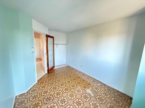 Photo 15 at 86 HUMMINGBIRD Crescent, Nepean (Cedargrove/Fraserdale), Ottawa