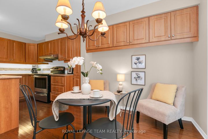 Photo 19 at 28 Appledale Drive, Nepean (Longfields), Ottawa