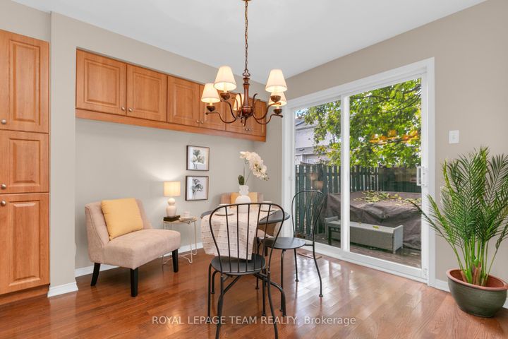 Photo 20 at 28 Appledale Drive, Nepean (Longfields), Ottawa