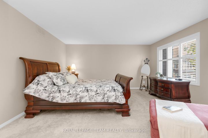 Photo 25 at 28 Appledale Drive, Nepean (Longfields), Ottawa