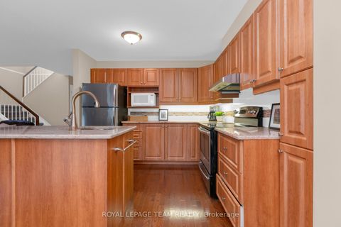 Photo 17 at 28 Appledale Drive, Nepean (Longfields), Ottawa