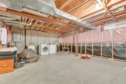 Photo 37 at 28 Appledale Drive, Nepean (Longfields), Ottawa